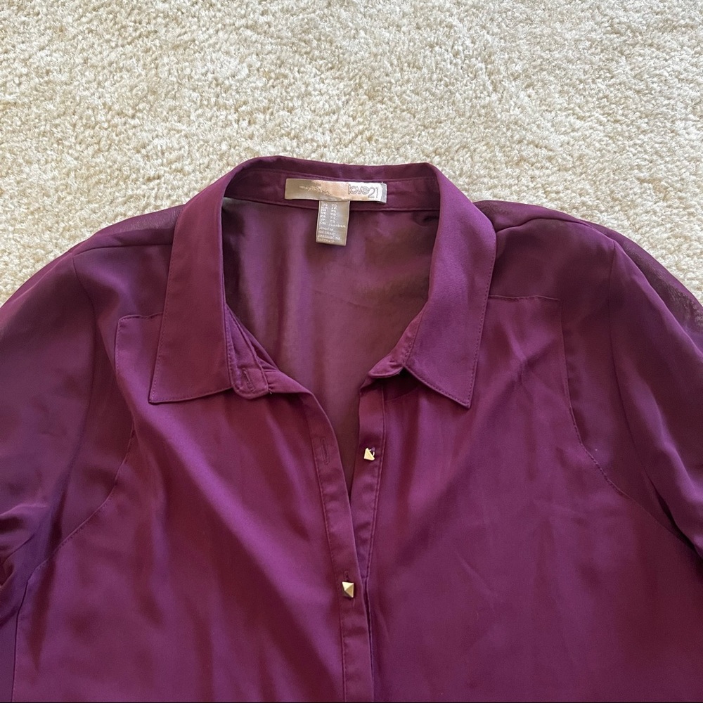Love 21 purple  button down blouse - Picture 3 of 3